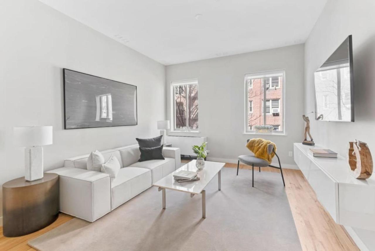 Top Notch 2Br Suite Minutes To Central Park Ню Йорк Екстериор снимка