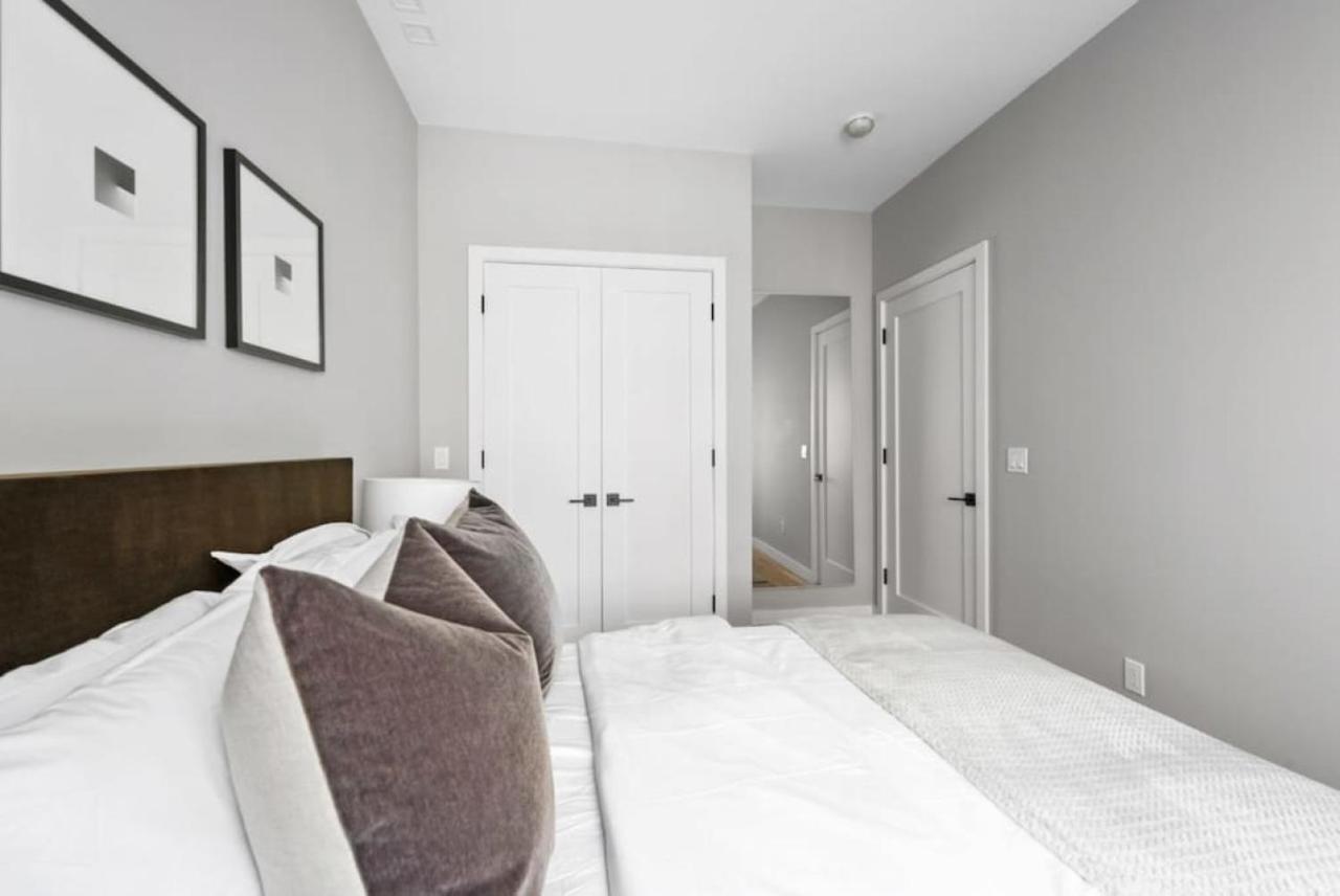 Top Notch 2Br Suite Minutes To Central Park Ню Йорк Екстериор снимка