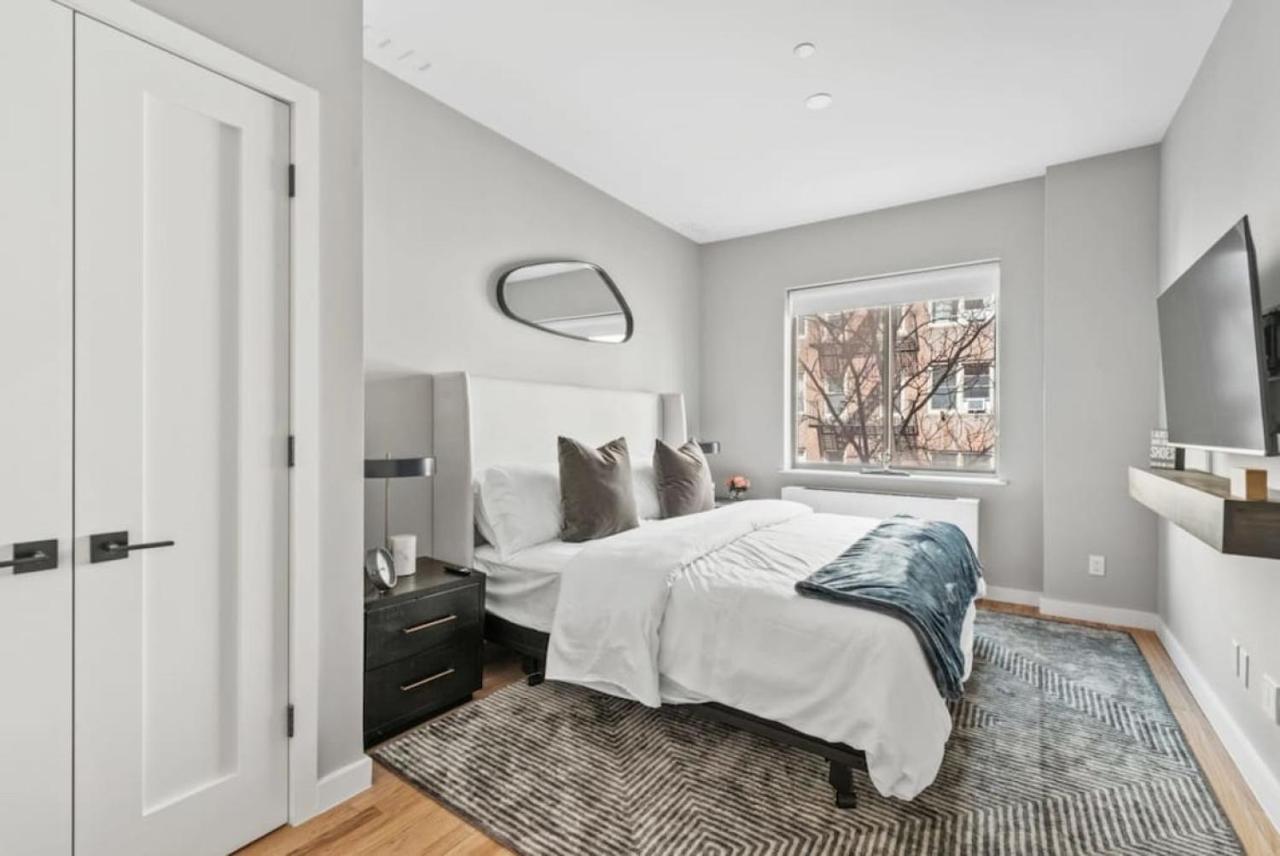 Top Notch 2Br Suite Minutes To Central Park Ню Йорк Екстериор снимка